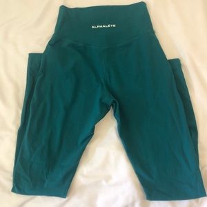 Alphalete surface path leggings size small